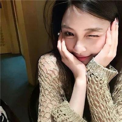 女孩的灵缇犬